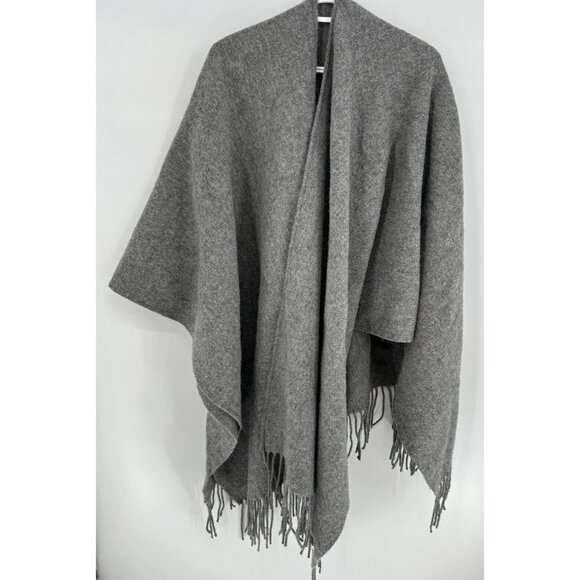 New ARITZIA ALXILIARY 100% Luxury Large Soft Wool Wrap Poncho Cape Fringe - Picture 12 of 13